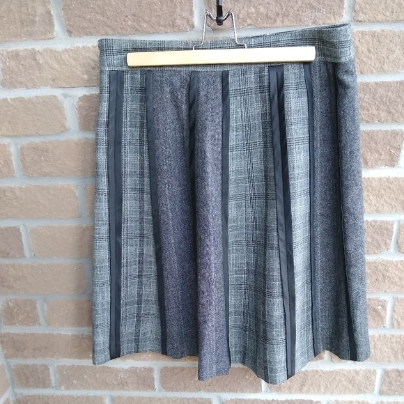 Point zero wool skirt - Picture 4 of 8